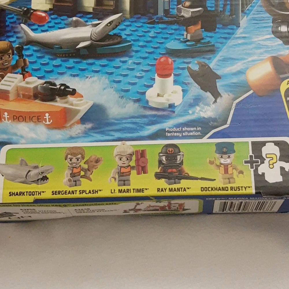 KRE-O CityVille Invasion Marina Madness Set DIY Brick Build Kit A3249 SEALED